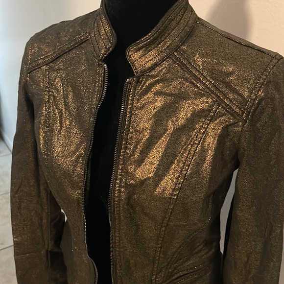 WHITE HOUSE BLACK MARKET | Coated Metallic Gold Band Jacket SOLD OUT Size 2 - Picture 8 of 9